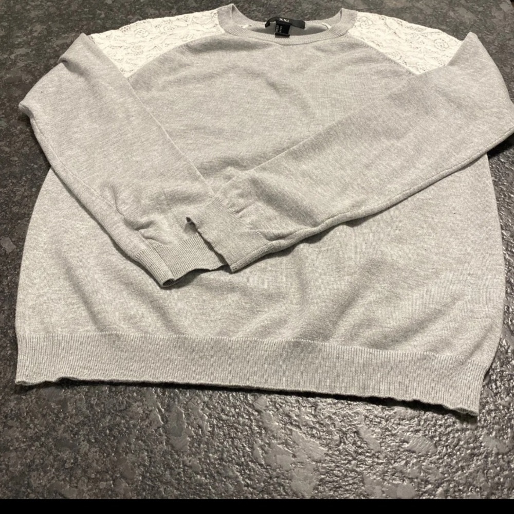 XXI Gray Sweater with white lace Sz~Medium